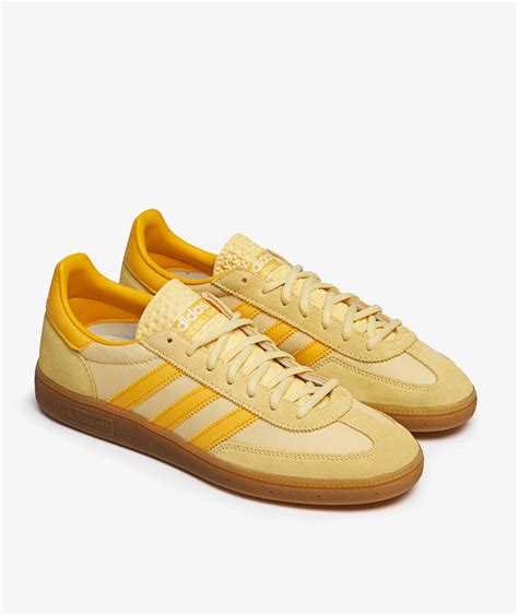 adidas spezial yellow.